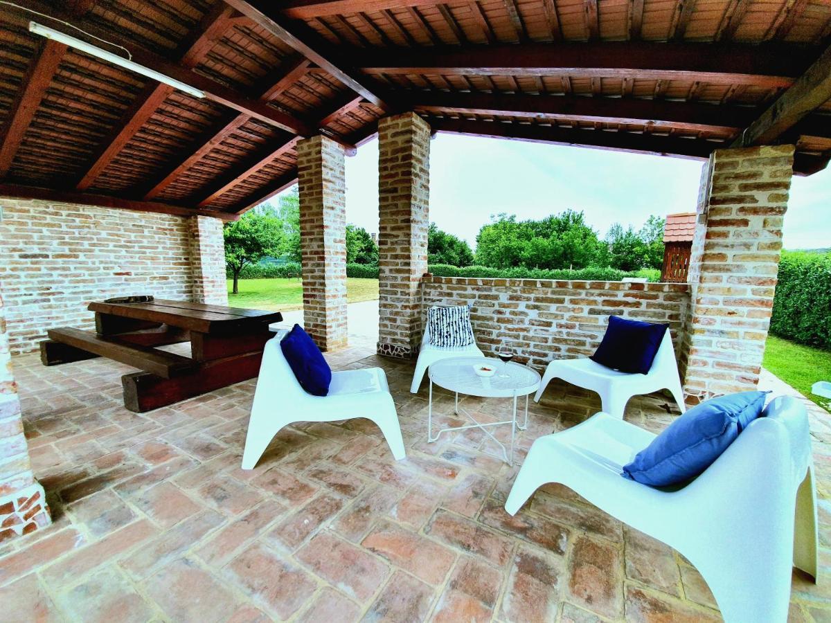 Villa Mons Aureus Popovac Εξωτερικό φωτογραφία
