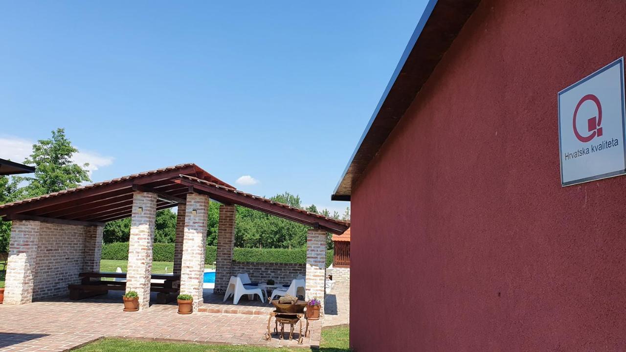 Villa Mons Aureus Popovac Εξωτερικό φωτογραφία